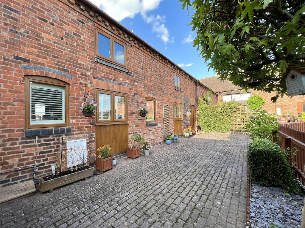 5 B68 F02 C-6880-478 E-8106-D82 D380 E1242.jpeg