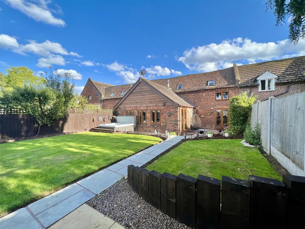 1 C9 C70 AC-9215-4 D45-8340-BCD82220 FBF2.jpeg