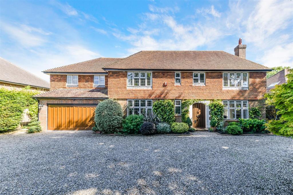 Epsom Lane South, Tadworth 5 bed detached house £1,795,000