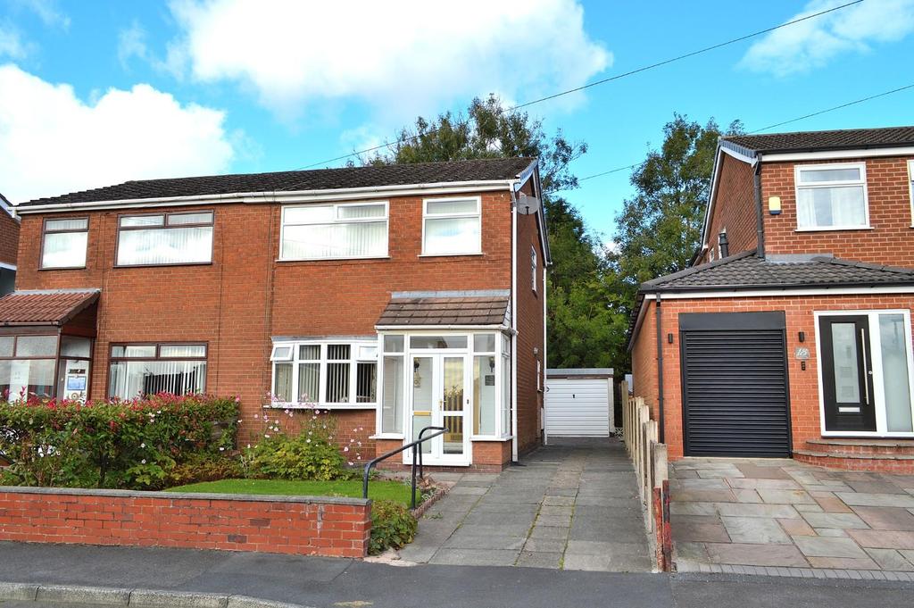 Stamford Drive, Failsworth, Manchester 3 bed semidetached house £250,000