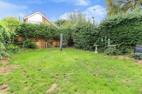 301 Halling Hill, Harlow, CM20 3JU
