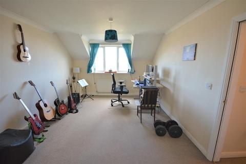 2 bedroom apartment for sale - Cambridge Court, Tindale Crescent, Bishop Auckland