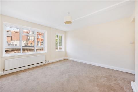 2 bedroom flat to rent, Bamborough Gardens, Shepherd's Bush W12 W12