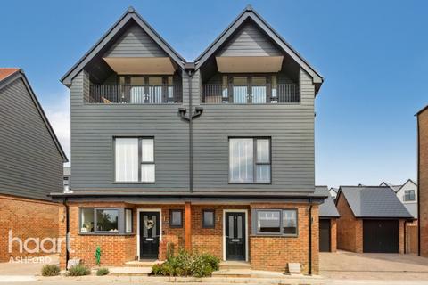 3 bedroom semi-detached house for sale - Lakeview Gardens, Ashford