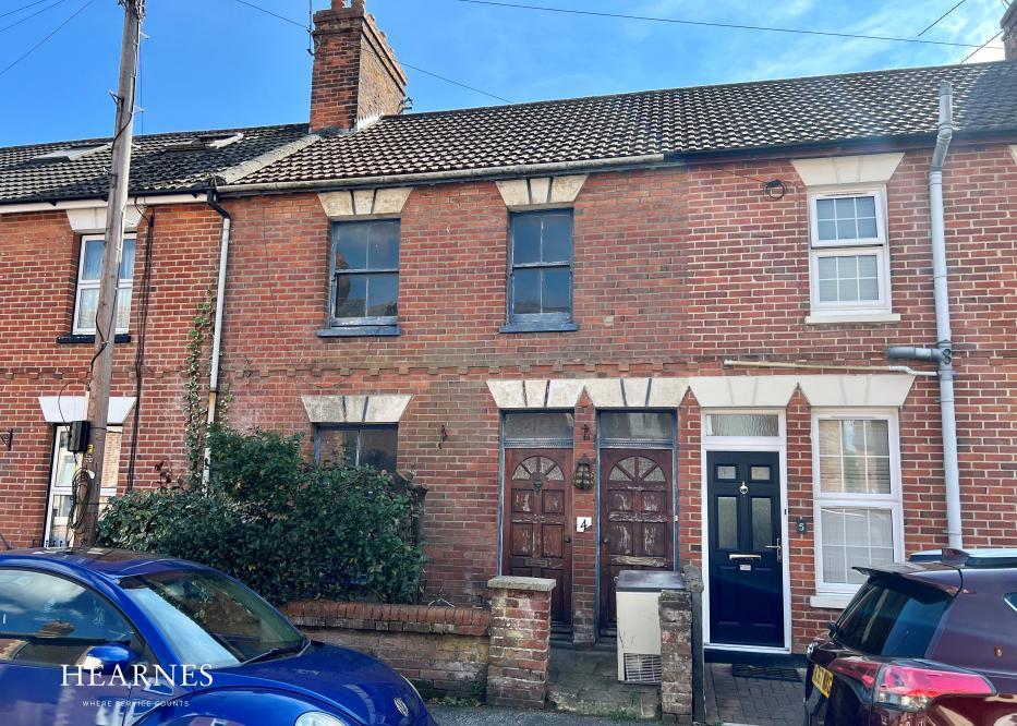 Ethelbert Road, Wimborne BH21 1BH 3 bed terraced house £250,000