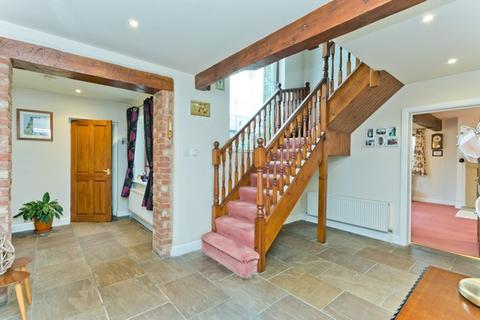 Rosebank Lodge Coates Lane, Barnoldswick, BB18 6HJ