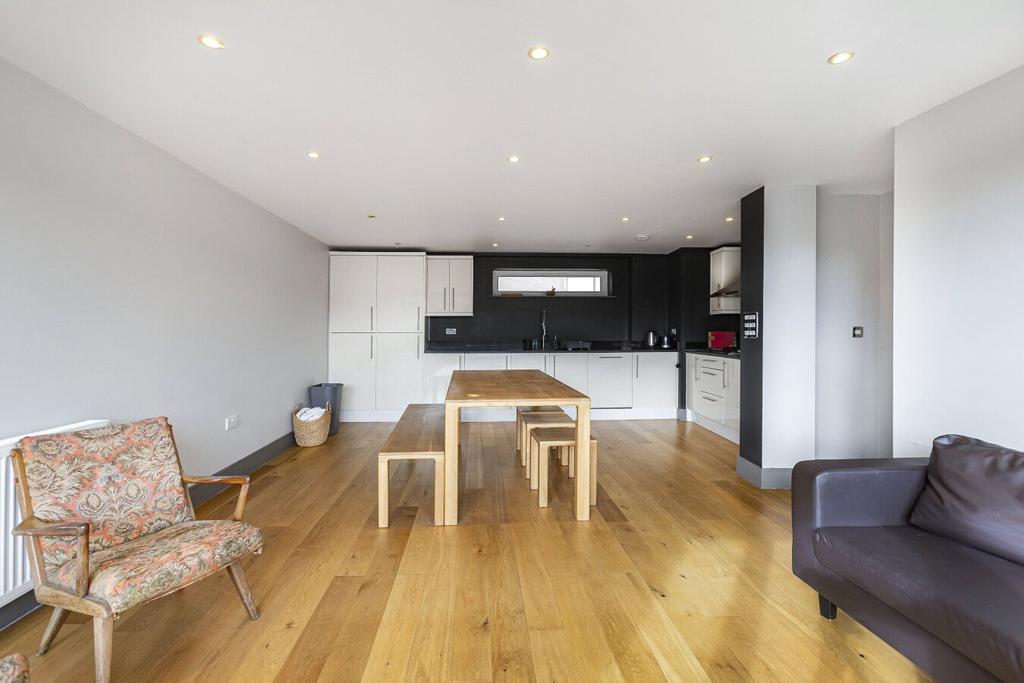 Reception/Kitchen