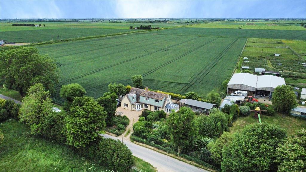 Gull Bank, Whaplode Drove, Spalding 4 bed detached house for sale £