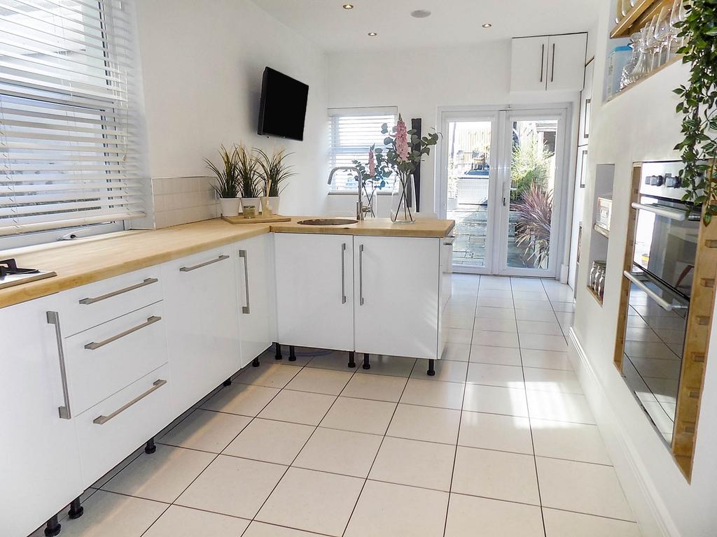 Quarella Road, Bridgend, Bridgend... 3 bed terraced house £220,000