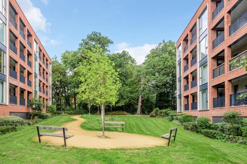 1 bedroom apartment to rent, Ebony Crescent,  Barnet,  EN4