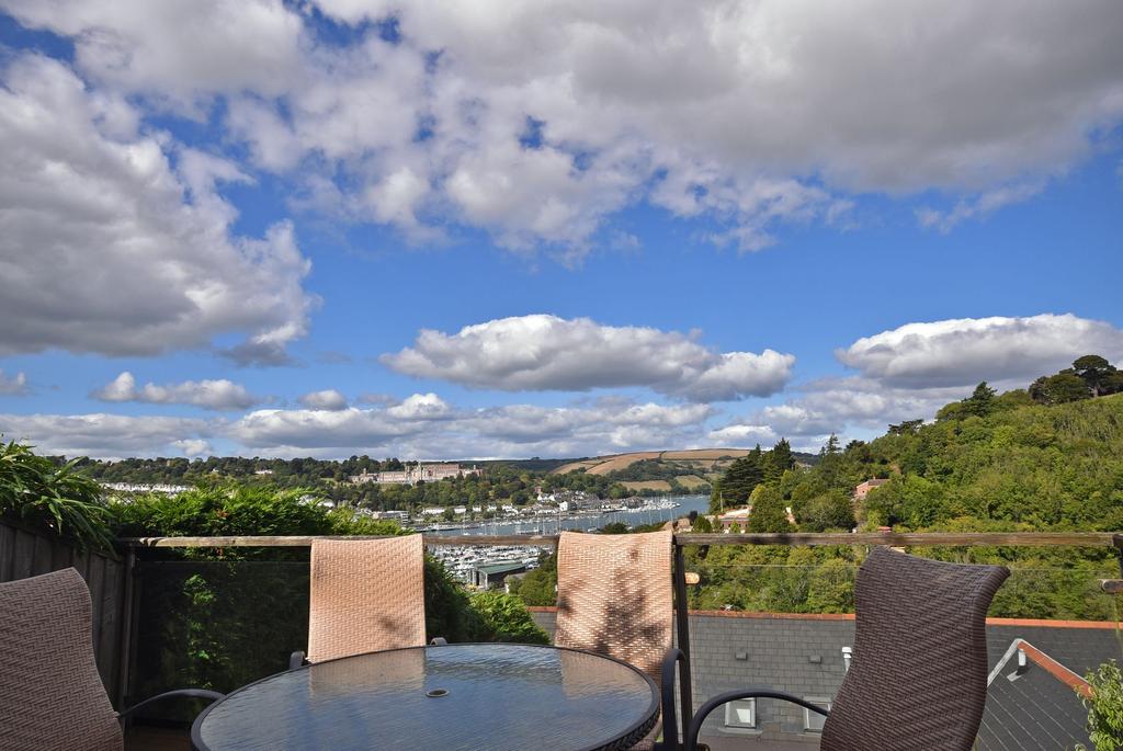 Kingswear TQ6 3 bed terraced house for sale £500,000