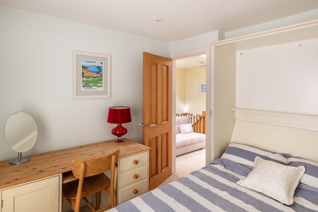 Bedroom Spittis Park Kingswear