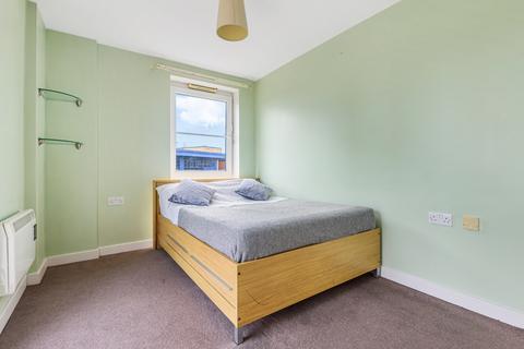 2 bedroom apartment for sale - Canute Road, Southampton, Hampshire, SO14