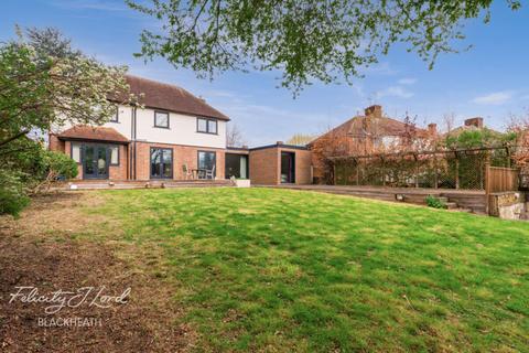 49 Kinlet Road, London, SE18 3BZ