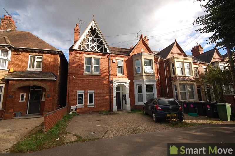 116 Park Road, Peterborough, Cambridgeshire. PE1 2TT Studio £600 pcm