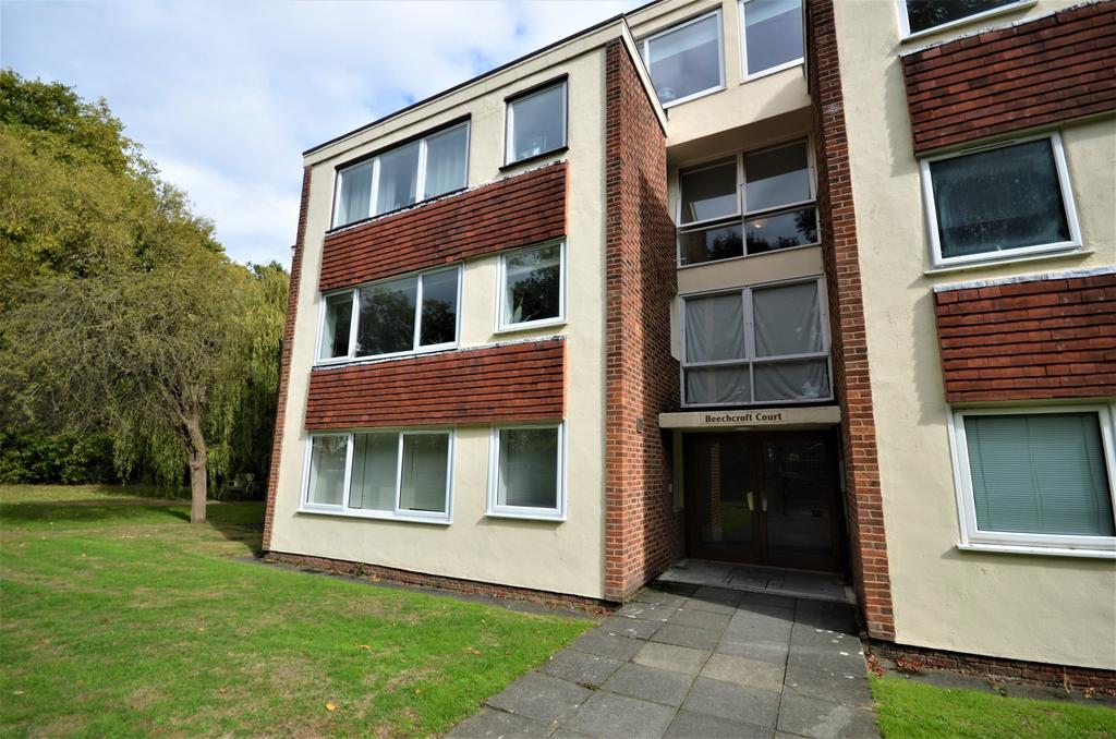 Liskeard Gardens London SE3 Studio £1,480 pcm (£342 pw)