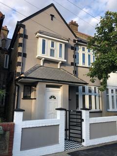 2 bedroom terraced house to rent - Sudbourne Road, London, SW2