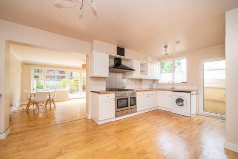 20 Roughdown Avenue, Hemel Hempstead, HP3 9BH