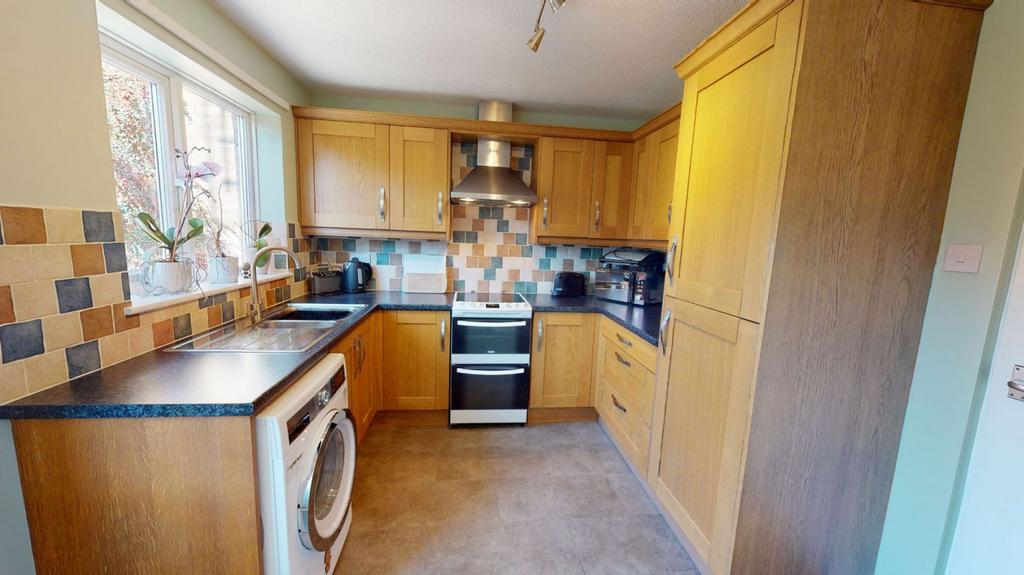 Tresham Green, Rye Hill, Northampton... 3 bed terraced house £220,000