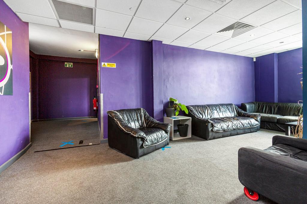 Forest Real Estate14 Trading Estate Road24.jpg