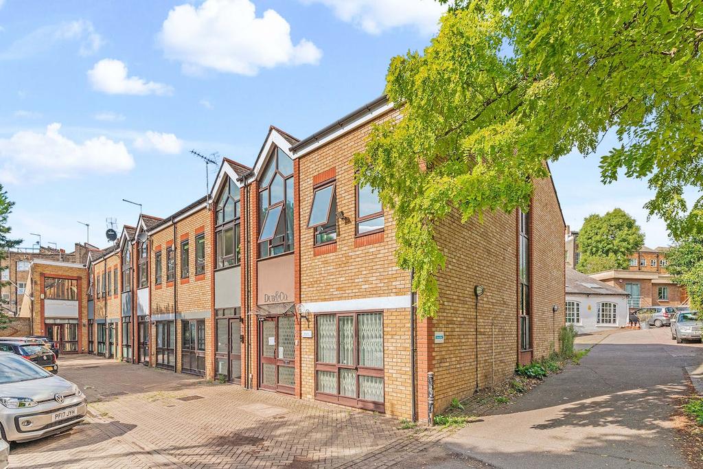 Forest Real Estate 7 Torriano Mews  Kentish Town