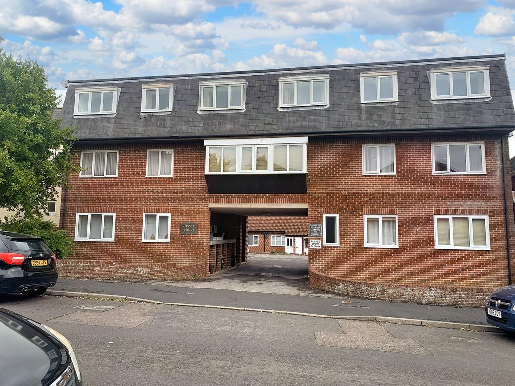 Louise Road, Dorchester DT1 1 bed flat £795 pcm (£183 pw)