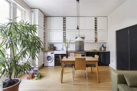 53b Thornhill Square, London, N1 1BE