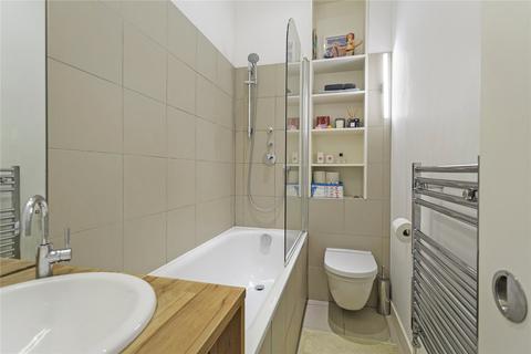 53b Thornhill Square, London, N1 1BE