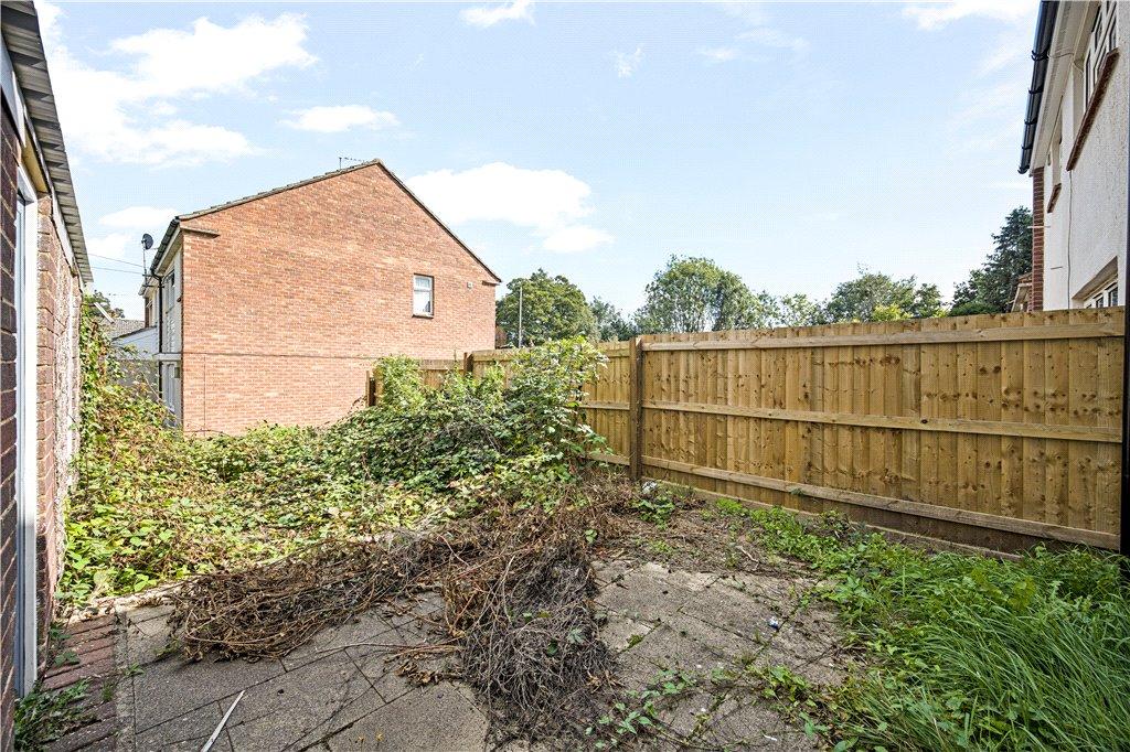 Viney Avenue, Romsey, Hampshire 1 bed apartment for sale £150,000