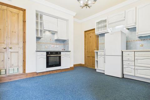 2 bedroom flat to rent, Spring Grove, Harrogate, HG1