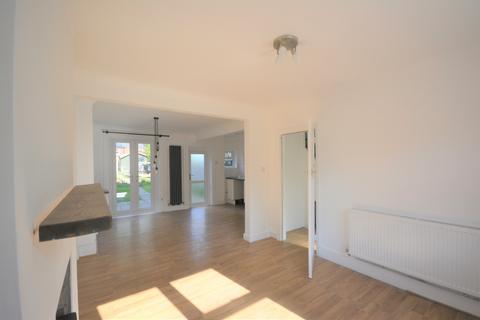 3 bedroom terraced house to rent, Polefield Grange, Prestwich, Manchester M25