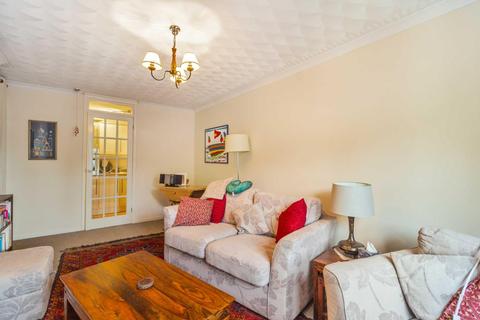 1 bedroom flat for sale - Castle Court, Usk, Maryport Street