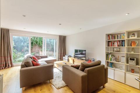 25d Cintra Park, Upper Norwood, London, SE19 2LH