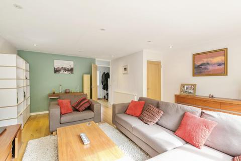 25d Cintra Park, Upper Norwood, London, SE19 2LH