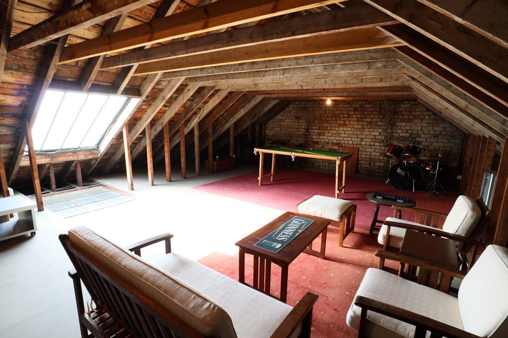 Floored loft (1)