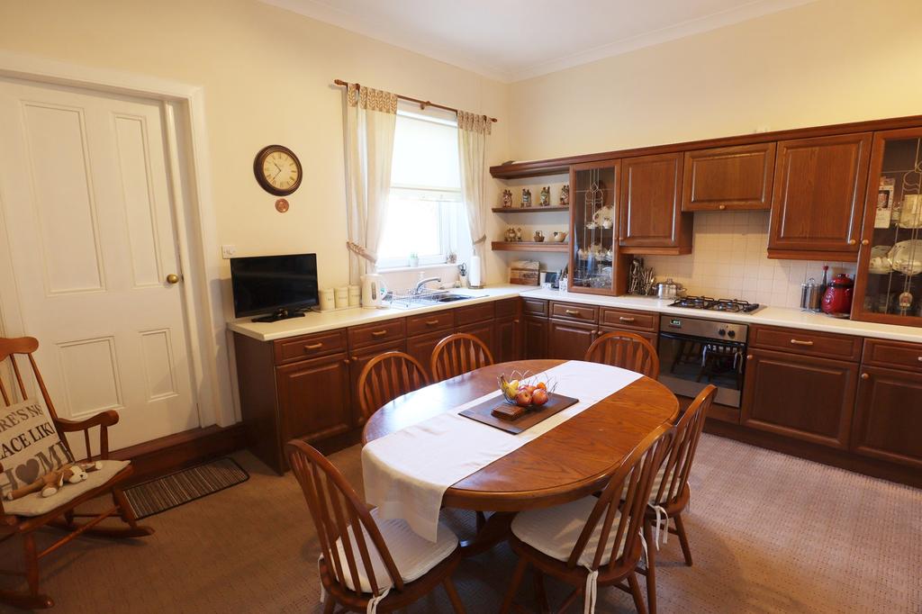 Dining kitchen (1)