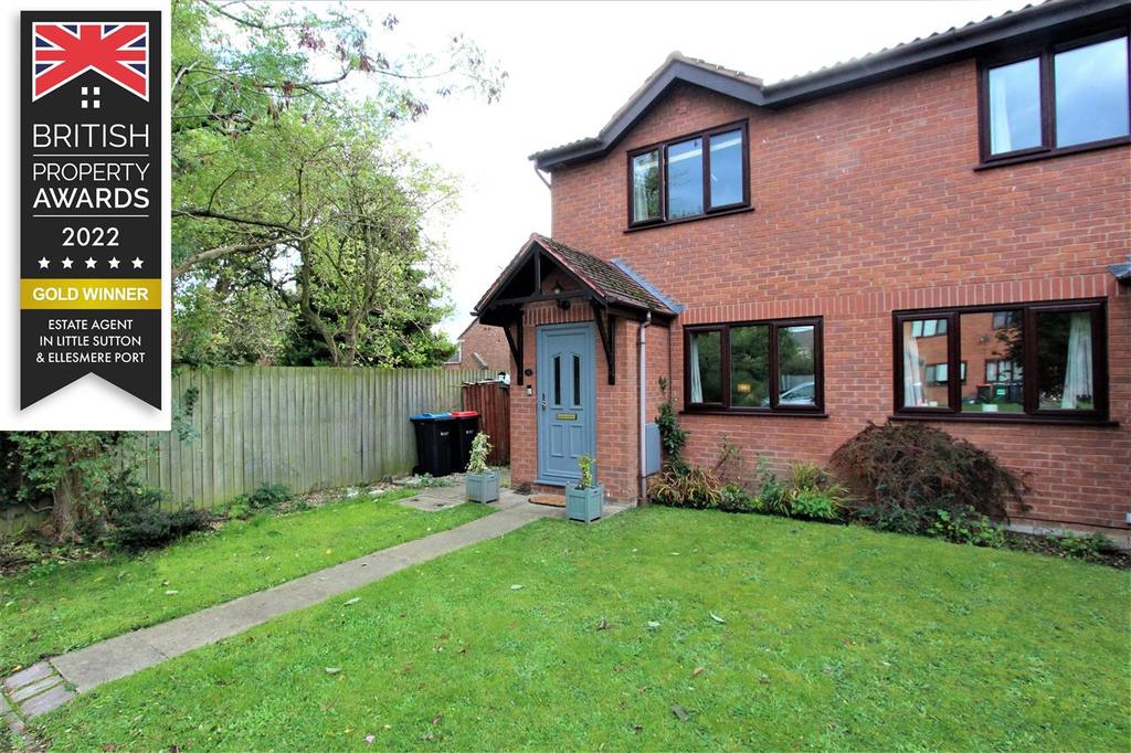 Pipers Court, Chester 2 bed semidetached house for sale £235,000