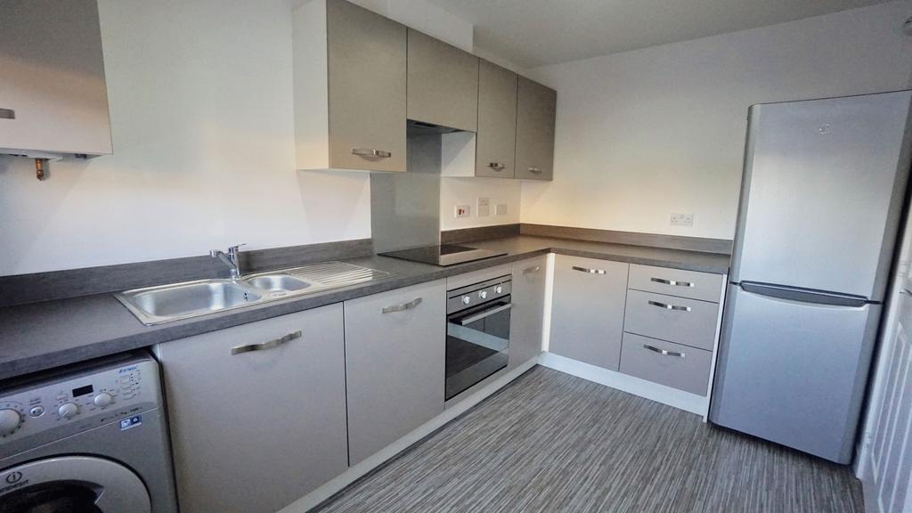 Charlotte Place, Longbenton... 2 bed terraced house £700 pcm (£162 pw)