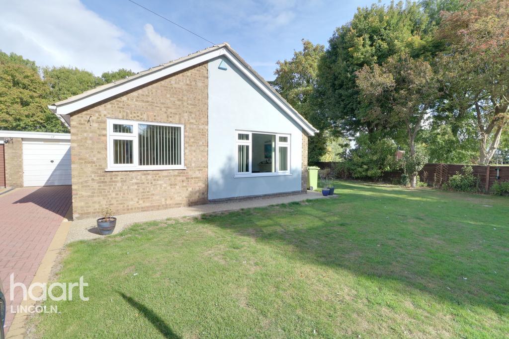 Medway, Sturton By Stow 4 bed detached bungalow £290,000