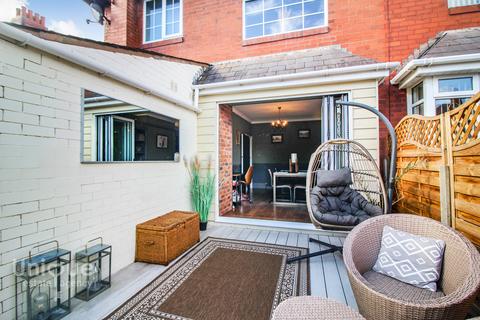 18 Balham Avenue, Blackpool, FY4 3QP