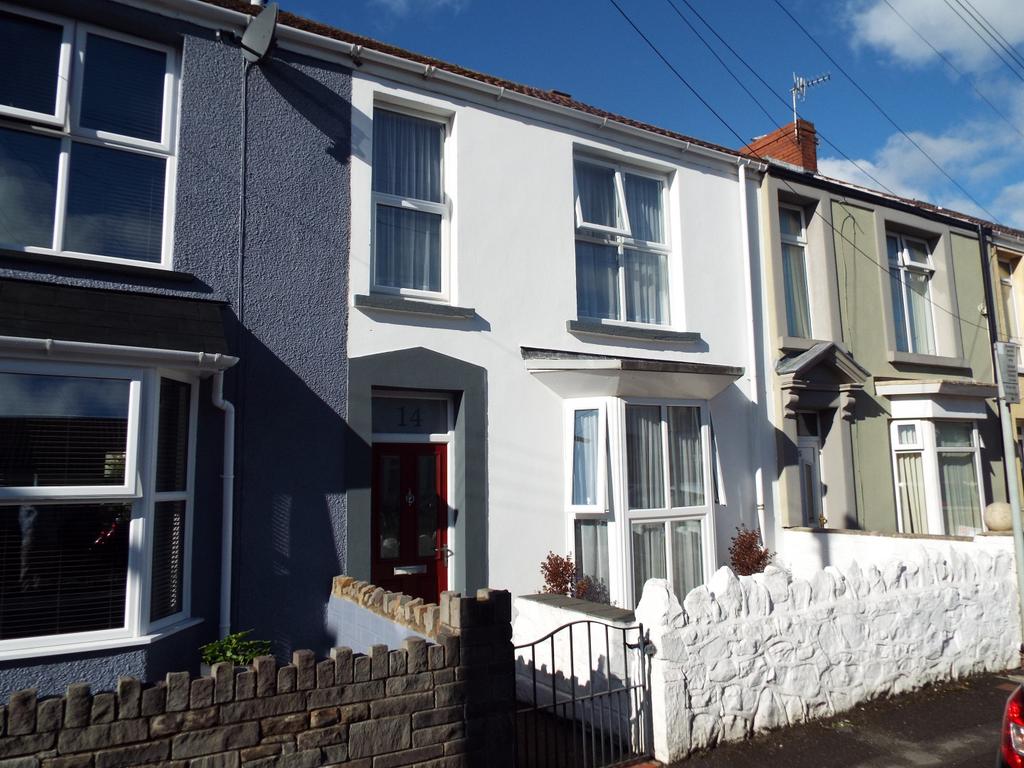 14 Bond Street, Sandfields, Swansea, SA1 3TU 3 bed terraced house for