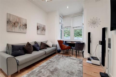 2 bedroom flat to rent, Birdhurst Road, London