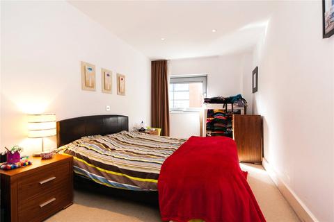 2 bedroom apartment to rent - Eagle Court, Britton Street, London, EC1M