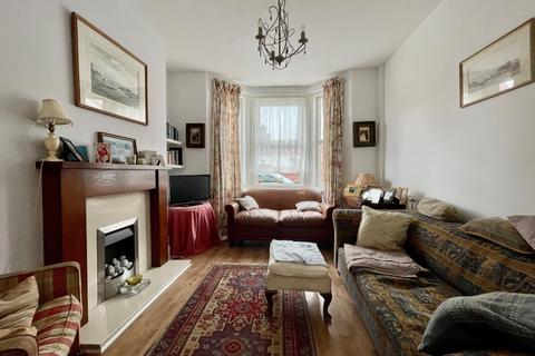 64 Barton Road, Exeter, EX2 9BT