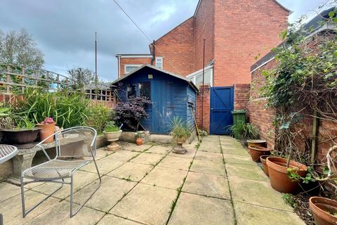 64 Barton Road, Exeter, EX2 9BT