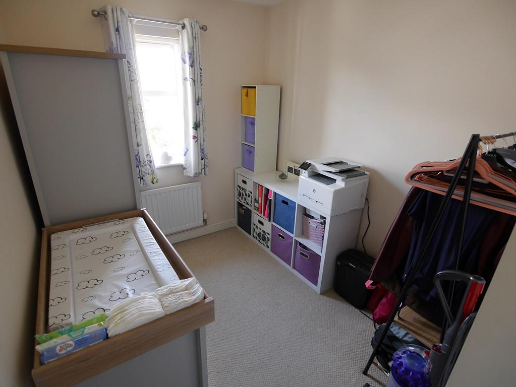 11 Haining Drive, Summerpark, Dumfries, DG1 3 GF -