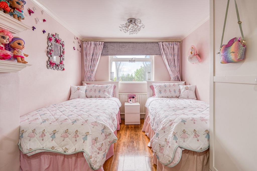 Oakdene Bedroom