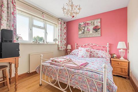 46 Albert Road, Bagshot, GU19 5QJ