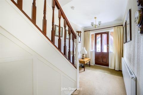 39 Buryfield Road, Solihull, B91 2DG