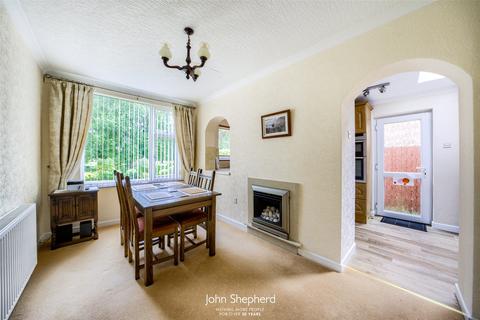 39 Buryfield Road, Solihull, B91 2DG